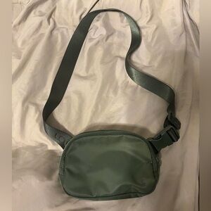 Lole Crossbody Belt Bag – Unisex – Green